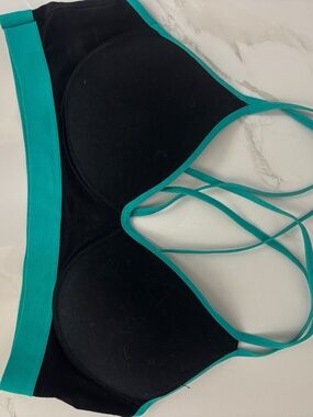 NWOT Womens teal green and black sports bra w cups 36B